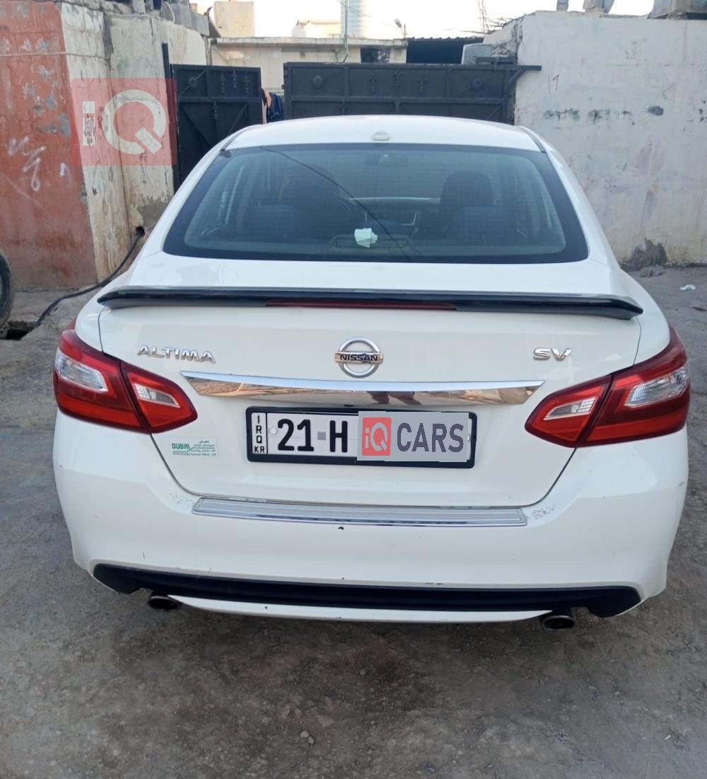 نيسان ألتيما